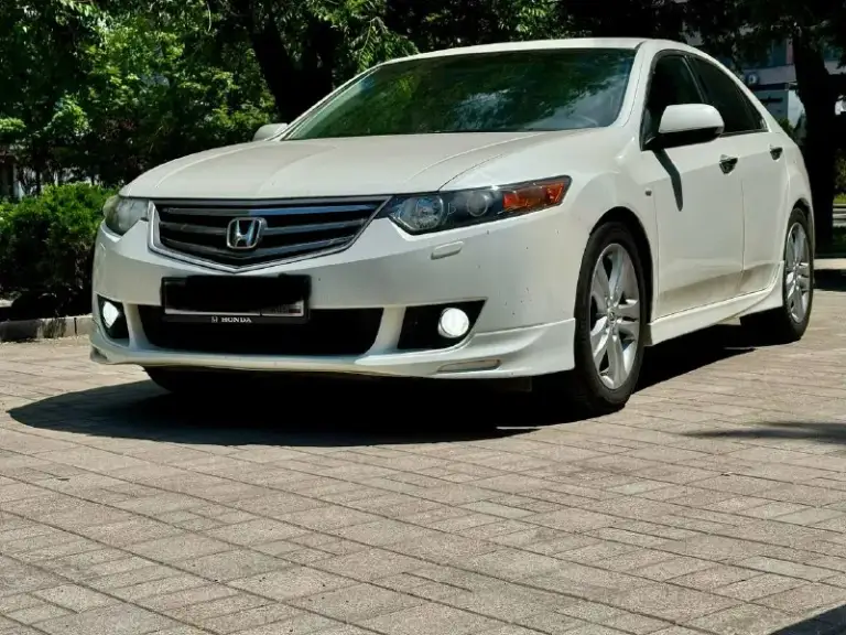Honda accord types 8
Рест 2009 год очень красивый цвет.
2.4 Мотор. Кожаный салон
Автомобиль дарит не забываемые эмоции !
Проведено то
Из последнего :
Новая резина r18 лето !
Замена масла оригинал в двс
Замена задних тормозных дисков
Замена зад колодки
Замена жидкости тормозной
Заменен был термостат
Новая лямбда
Пробег автомобиля 164.000км
Я один хозяин.
1 300 000 Руб.
За машину не стыдно ! Город донецк
Звоните по номеру : +7949 537 04 17 - фотография - 2