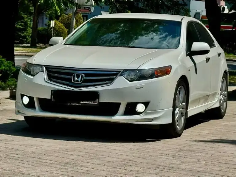 Honda accord types 8
Рест 2009 год очень красивый цвет.
2.4 Мотор. Кожаный салон
Автомобиль дарит не забываемые эмоции !
Проведено то
Из последнего :
Новая резина r18 лето !
Замена масла оригинал в двс
Замена задних тормозных дисков
Замена зад колодки
Замена жидкости тормозной
Заменен был термостат
Новая лямбда
Пробег автомобиля 164.000км
Я один хозяин.
1 300 000 Руб.
За машину не стыдно ! Город донецк
Звоните по номеру : +7949 537 04 17 - фотография - 6
