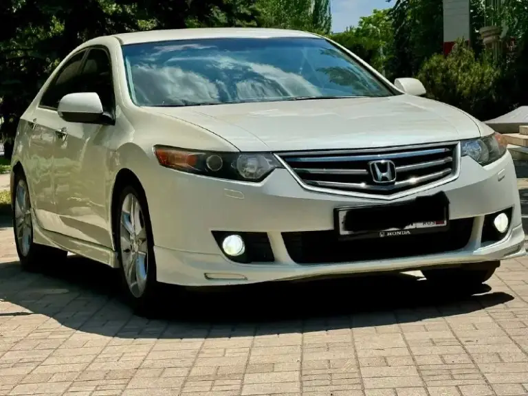 Honda accord types 8
Рест 2009 год очень красивый цвет.
2.4 Мотор. Кожаный салон
Автомобиль дарит не забываемые эмоции !
Проведено то
Из последнего :
Новая резина r18 лето !
Замена масла оригинал в двс
Замена задних тормозных дисков
Замена зад колодки
Замена жидкости тормозной
Заменен был термостат
Новая лямбда
Пробег автомобиля 164.000км
Я один хозяин.
1 300 000 Руб.
За машину не стыдно ! Город донецк
Звоните по номеру : +7949 537 04 17 - фотография - 7