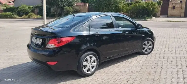 Hyundai solaris 2012г
1,6 Механика 186т км.
Авто в отличном состоянии.          4стеклоподъёмника, электро зеркала, обогрев зеркал, сидений и лобового стекла.
Технически состояние хорошее без нюансов. Полностью обслужен, новый грм, рабочий кондиционер.
Прозрачная история, зелёная автотека, в заводском окрасе без дтп, сигнализация, магнитола, камера заднего вида. Автомобиль полностью обслужен. Сел и поехал. Я хозяин. Переоформление в любом виде.
780000 Руб. Торг. Автомобиль находится в донецке. +79493409187 алексей
📞 Звоните: +7(949)3409187 - фотография - 4