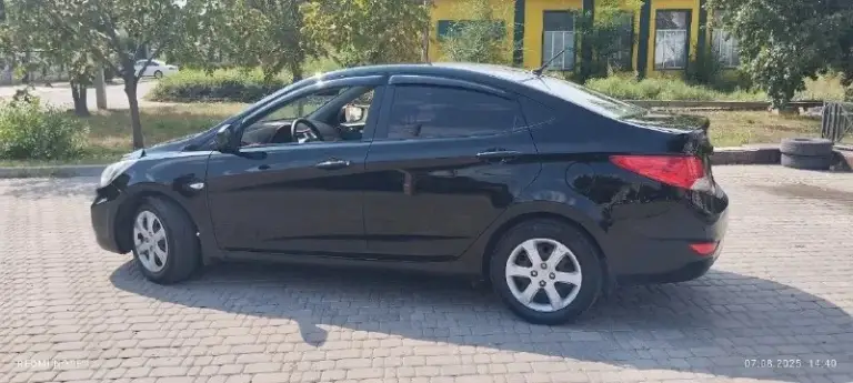 Hyundai solaris 2012г
1,6 Механика 186т км.
Авто в отличном состоянии.          4стеклоподъёмника, электро зеркала, обогрев зеркал, сидений и лобового стекла.
Технически состояние хорошее без нюансов. Полностью обслужен, новый грм, рабочий кондиционер.
Прозрачная история, зелёная автотека, в заводском окрасе без дтп, сигнализация, магнитола, камера заднего вида. Автомобиль полностью обслужен. Сел и поехал. Я хозяин. Переоформление в любом виде.
780000 Руб. Торг. Автомобиль находится в донецке. +79493409187 алексей
📞 Звоните: +7(949)3409187 - фотография - 5