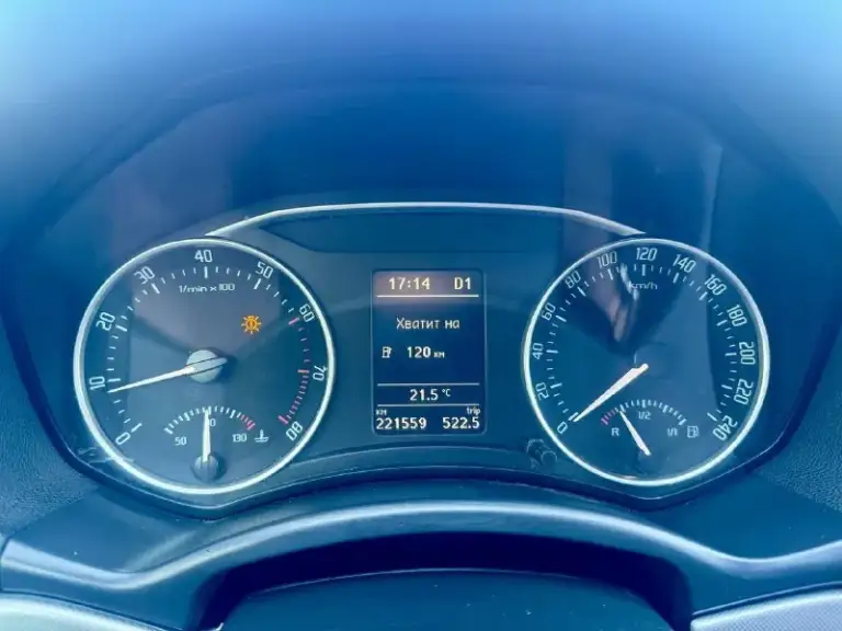🇨🇿 Skoda octavia a5

💰Цена: 900 000р
🏢Город: мариуполь
📅Год выпуска: 2010
🧾Пробег: 211 559км.
⚙️Двигатель: 1.6
⛽Топливо: бензин
⚙️Кпп: автомат

📞 Телефон:

+7-949-551-91-52
+7-949-727-41-51
+7-989-263-55-56

💾 Описание:

Продам легенду донба. .. Кузов лифтбек
✅ Ни намёка на коррозию
✅ Отличное состояние
Как внешне, так и технически

✅ Отличная комплектация:

Двух зонный климат-контроль, кожаный руль, линзы, подогрев передних сидений, электро-зеркала с подогревом, все электро стёкла, abs, airbag, бортовой компьютер, гидроусилитель руля, регулировка сидений водителя и пассажира по высоте, красивые литые диски audi, android магнитола с камерой заднего вида

Улица шевченко 2️⃣6️⃣9️⃣

➕Автомобиль с пройденным техническим осмотром и готов к переоформлению.

🏦 Возможна продажа в кредит по двум документам. - фотография - 10