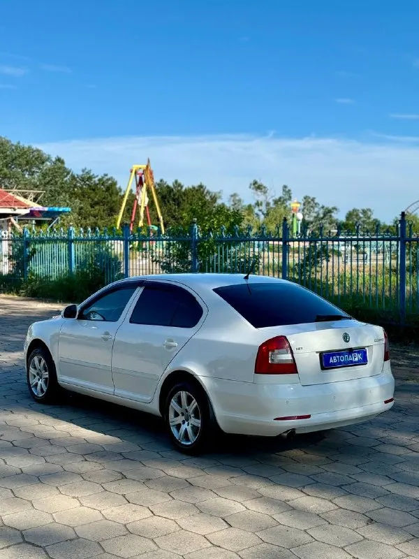 🇨🇿 Skoda octavia a5

💰Цена: 900 000р
🏢Город: мариуполь
📅Год выпуска: 2010
🧾Пробег: 211 559км.
⚙️Двигатель: 1.6
⛽Топливо: бензин
⚙️Кпп: автомат

📞 Телефон:

+7-949-551-91-52
+7-949-727-41-51
+7-989-263-55-56

💾 Описание:

Продам легенду донба. .. Кузов лифтбек
✅ Ни намёка на коррозию
✅ Отличное состояние
Как внешне, так и технически

✅ Отличная комплектация:

Двух зонный климат-контроль, кожаный руль, линзы, подогрев передних сидений, электро-зеркала с подогревом, все электро стёкла, abs, airbag, бортовой компьютер, гидроусилитель руля, регулировка сидений водителя и пассажира по высоте, красивые литые диски audi, android магнитола с камерой заднего вида

Улица шевченко 2️⃣6️⃣9️⃣

➕Автомобиль с пройденным техническим осмотром и готов к переоформлению.

🏦 Возможна продажа в кредит по двум документам. - фотография - 4
