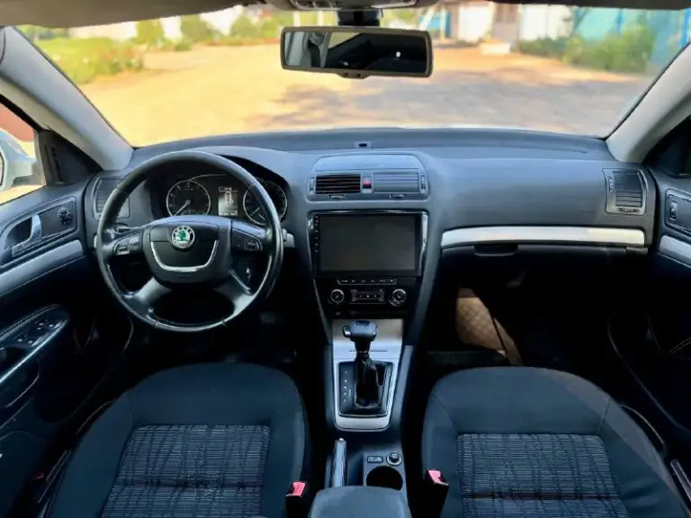 🇨🇿 Skoda octavia a5

💰Цена: 900 000р
🏢Город: мариуполь
📅Год выпуска: 2010
🧾Пробег: 211 559км.
⚙️Двигатель: 1.6
⛽Топливо: бензин
⚙️Кпп: автомат

📞 Телефон:

+7-949-551-91-52
+7-949-727-41-51
+7-989-263-55-56

💾 Описание:

Продам легенду донба. .. Кузов лифтбек
✅ Ни намёка на коррозию
✅ Отличное состояние
Как внешне, так и технически

✅ Отличная комплектация:

Двух зонный климат-контроль, кожаный руль, линзы, подогрев передних сидений, электро-зеркала с подогревом, все электро стёкла, abs, airbag, бортовой компьютер, гидроусилитель руля, регулировка сидений водителя и пассажира по высоте, красивые литые диски audi, android магнитола с камерой заднего вида

Улица шевченко 2️⃣6️⃣9️⃣

➕Автомобиль с пройденным техническим осмотром и готов к переоформлению.

🏦 Возможна продажа в кредит по двум документам. - фотография - 8