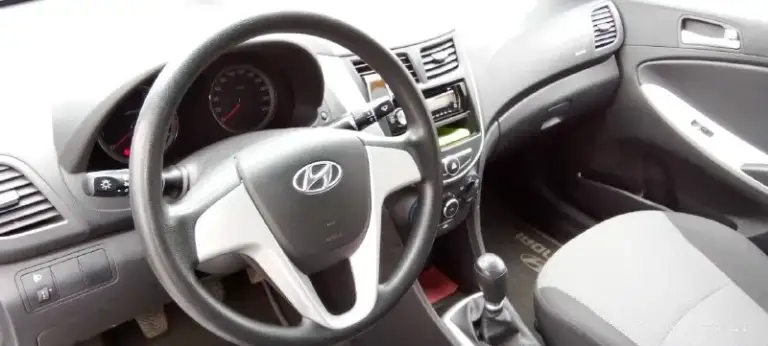 Автомобиль: hyundai accent год выпуска: 2012 пробег: 34000 км. Объём: 1.4 мт бензин цена: 925 тыс. ₽ телефон: +79493819404 двигатель цепной, экономичный. Кпп механика, подвеска работает на 5+ комплектация: - гур - абс - эсп передние - кондиционер - регулировка фар - бортовой компьютер - подогрев заднего стекла автомобиль в донецке.
📞 Звоните: +7(949)3819404 - фотография - 8