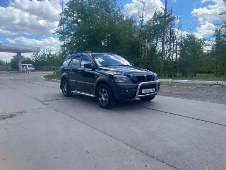 Продам kia sorento 2008 год мотор 2.5 tdi коробка механика, полный привод с раздаткой и понижайкой, на авто все работает, пробег 247 тысяч км, цена 800₽ автомобиль в полной комплектации,2 ключа сигнализация пандора, сервисная книга
﻿﻿Парктроники, камера заднего вида, хороший свет
﻿﻿Климат контроль( рабочий)
﻿﻿Монитор aux/bt/usb/
Музыка pride
﻿Один владелец, гаражное хранение. Авто в отличном обслуженном состоянии ( все и когда делалось могу рассказать и показать )рама читается в отличном состоянии. В таком обслуженном состоянии автомобиль  тяжело найти. Двигатель коробка и ходовая часть без нареканий все работает, салон чистый и ухоженный,2 комплекта хорошей резины r16 документы в порядке, переоформление в мрэо (могу присутствовать )все остальные вопросы по тел +79494936731, торг реальному покупателю - фотография - 1