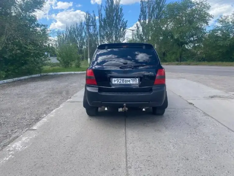 Продам kia sorento 2008 год мотор 2.5 tdi коробка механика, полный привод с раздаткой и понижайкой, на авто все работает, пробег 247 тысяч км, цена 800₽ автомобиль в полной комплектации,2 ключа сигнализация пандора, сервисная книга
﻿﻿Парктроники, камера заднего вида, хороший свет
﻿﻿Климат контроль( рабочий)
﻿﻿Монитор aux/bt/usb/
Музыка pride
﻿Один владелец, гаражное хранение. Авто в отличном обслуженном состоянии ( все и когда делалось могу рассказать и показать )рама читается в отличном состоянии. В таком обслуженном состоянии автомобиль  тяжело найти. Двигатель коробка и ходовая часть без нареканий все работает, салон чистый и ухоженный,2 комплекта хорошей резины r16 документы в порядке, переоформление в мрэо (могу присутствовать )все остальные вопросы по тел +79494936731, торг реальному покупателю - фотография - 8