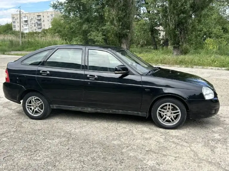 🚘 Продам автомобиль ваз приора 21703

▶️ Год выпуска: 2009 г. В.
▶️ Объём двигателя: 1.6 л, 126 мотор 16 клапанный поршня с выборкой.

ℹ️ описание:
Автомобиль в очень хорошем состоянии. Двигатель и ходовая после ремонта, кпп на отлично.
Чистый и ухоженный салон!
Совершенно новая летняя резина, хорошие красивые диски.

✔️ Комплектация норма:
- Есп 2 шт
- Гур
- Подогревы зеркал
- Регулировка зеркал

❗️ Автомобиль в дтп не участвовал, все остекление родное!

📸 Предоставляю видео обзор автомобиля по требованию!

🏛 Юридически автомобиль чист, никаких штрафов и запретов!

💰 Цена: 300.000 рублей, торг уместен!

🏢 Осмотр: г. Амвросиевка.
По договору могу приехать к вам.

☎️ Телефоны для связи:
+79493391770
+79490789890

Все соц сети 👆 привязаны к номерам телефона! - фотография - 7