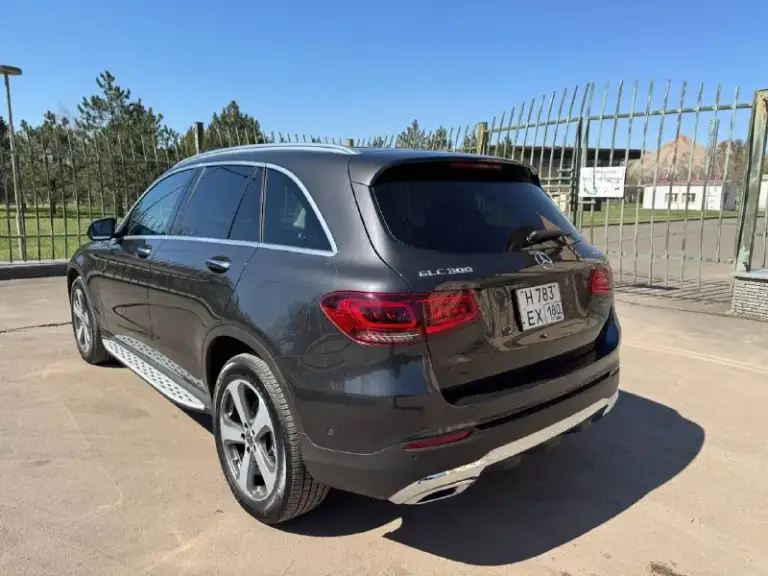 Продам mercedes glc 300 4matic (x253) 2020 года
Пробег 75 000 км.
Автомобиль без дтп, без окрасов. Ничего не крутилось и не менялось.
Полный привод, русский язык, хорошая комплектация (камеры 360, burmester, адаптивный круиз-контроль и т. Д. )
Выполнено то на пробеге 75т. Км замена свечей зажигания, масло в двигателе раздатке и коробке передач, все фильтра. Машина не требует вложений.
Вин код по запросу.
Цена 4,5🍋
Все вопросы по телефону:
+79493246399
(Если не на связи, звоните в телеграмм)

📞 Звоните: +7(949)3246399 - фотография - 2