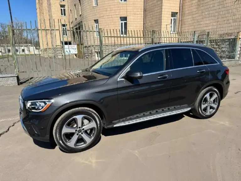 Продам mercedes glc 300 4matic (x253) 2020 года
Пробег 75 000 км.
Автомобиль без дтп, без окрасов. Ничего не крутилось и не менялось.
Полный привод, русский язык, хорошая комплектация (камеры 360, burmester, адаптивный круиз-контроль и т. Д. )
Выполнено то на пробеге 75т. Км замена свечей зажигания, масло в двигателе раздатке и коробке передач, все фильтра. Машина не требует вложений.
Вин код по запросу.
Цена 4,5🍋
Все вопросы по телефону:
+79493246399
(Если не на связи, звоните в телеграмм)

📞 Звоните: +7(949)3246399 - фотография - 8