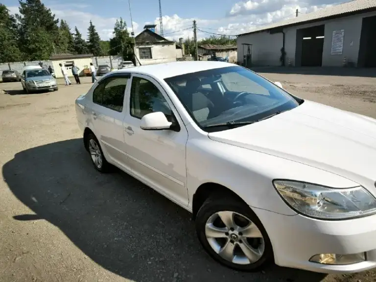 Продается skoda а5 2012 года пробег 178 тыс. Двигатель 1.4 tsi. Осмотр донецк - макеевка состояние сел поехал. Телефон для связи +7949-340-23-27 850 тыс + торг никто не отменял.
📞 Звоните: +7(949)3402327 - фотография - 2
