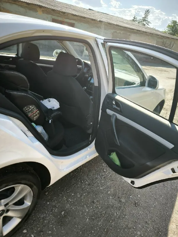 Продается skoda а5 2012 года пробег 178 тыс. Двигатель 1.4 tsi. Осмотр донецк - макеевка состояние сел поехал. Телефон для связи +7949-340-23-27 850 тыс + торг никто не отменял.
📞 Звоните: +7(949)3402327 - фотография - 5