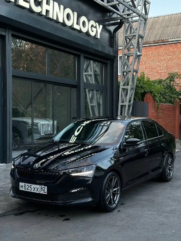 Skoda rapid 2021 г. Надёжный, динамичный и экономичный автомобиль с одним из лучших сочетаний двигателя и коробки в линейке — 1.4 tsi + dsg. Автомобиль в достойном состоянии как технически, так и внешне. За машиной следил, обслуживание проводилось своевременно. Я собственник. Родной пробег — 120 000 км. Двигатель 1.4 tsi и коробка dsg работают без нареканий. Масло менялось каждые 5 000 км. Комплектация включает: • климат-контроль; • мультируль; • круиз-контроль; • подогревы; • и другие полезные опции для комфортной эксплуатации. Автомобиль использовался в личных целях. Салон чистый и ухоженный. Не требует срочных вложений. Любые проверки за ваш счёт приветствуются. Продаю не спеша. Торг возможен только после осмотра автомобиля. Машина находится в г. Ростов на дону. +79493615491 +79785783197
📞 Звоните: +7(949)3615491 - фотография - 2