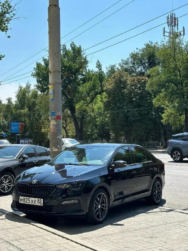 Skoda rapid 2021 г. Надёжный, динамичный и экономичный автомобиль с одним из лучших сочетаний двигателя и коробки в линейке — 1.4 tsi + dsg. Автомобиль в достойном состоянии как технически, так и внешне. За машиной следил, обслуживание проводилось своевременно. Я собственник. Родной пробег — 120 000 км. Двигатель 1.4 tsi и коробка dsg работают без нареканий. Масло менялось каждые 5 000 км. Комплектация включает: • климат-контроль; • мультируль; • круиз-контроль; • подогревы; • и другие полезные опции для комфортной эксплуатации. Автомобиль использовался в личных целях. Салон чистый и ухоженный. Не требует срочных вложений. Любые проверки за ваш счёт приветствуются. Продаю не спеша. Торг возможен только после осмотра автомобиля. Машина находится в г. Ростов на дону. +79493615491 +79785783197
📞 Звоните: +7(949)3615491 - фотография - 4