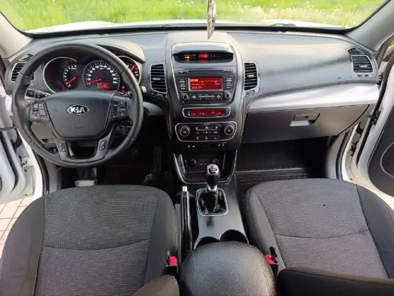 🔥Kia sorento рестайлинг 🔥
✅Год выпуска 2014
✅Мотор 2.4
✅Двигатель бензиновый
✅Коробка механика (6ст)
✅Привод полный
✅Пробег 176 тыс. Км
✅Без дтп
✅Без вторичного окраса
🔥 Комплектация 🔥
✅Обогрев заднего стекла
✅Корректор фар
✅Режим eco
✅Разъемы под aux usb
✅Разъем 12v
✅Литые диски r17
✅Эл. Зеркала с подогревом
✅Дневные ходовые огни

☑️ Мотор работает идеально без посторонних звуков!!!

🔥В подарок новому владельцу
Тех осмотр и полный бак топлива🔥

✅Донецк.
Стоимость 1.525.000₽
Тел. +7949-50-800-60 - фотография - 10