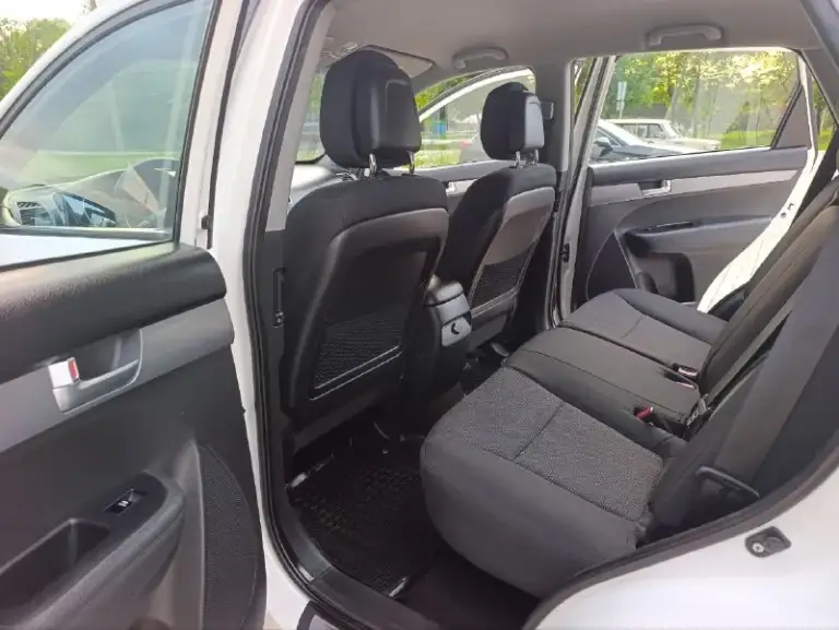🔥Kia sorento рестайлинг 🔥
✅Год выпуска 2014
✅Мотор 2.4
✅Двигатель бензиновый
✅Коробка механика (6ст)
✅Привод полный
✅Пробег 176 тыс. Км
✅Без дтп
✅Без вторичного окраса
🔥 Комплектация 🔥
✅Обогрев заднего стекла
✅Корректор фар
✅Режим eco
✅Разъемы под aux usb
✅Разъем 12v
✅Литые диски r17
✅Эл. Зеркала с подогревом
✅Дневные ходовые огни

☑️ Мотор работает идеально без посторонних звуков!!!

🔥В подарок новому владельцу
Тех осмотр и полный бак топлива🔥

✅Донецк.
Стоимость 1.525.000₽
Тел. +7949-50-800-60 - фотография - 7