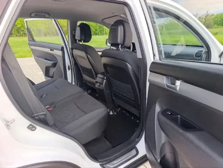 🔥Kia sorento рестайлинг 🔥
✅Год выпуска 2014
✅Мотор 2.4
✅Двигатель бензиновый
✅Коробка механика (6ст)
✅Привод полный
✅Пробег 176 тыс. Км
✅Без дтп
✅Без вторичного окраса
🔥 Комплектация 🔥
✅Обогрев заднего стекла
✅Корректор фар
✅Режим eco
✅Разъемы под aux usb
✅Разъем 12v
✅Литые диски r17
✅Эл. Зеркала с подогревом
✅Дневные ходовые огни

☑️ Мотор работает идеально без посторонних звуков!!!

🔥В подарок новому владельцу
Тех осмотр и полный бак топлива🔥

✅Донецк.
Стоимость 1.525.000₽
Тел. +7949-50-800-60 - фотография - 9
