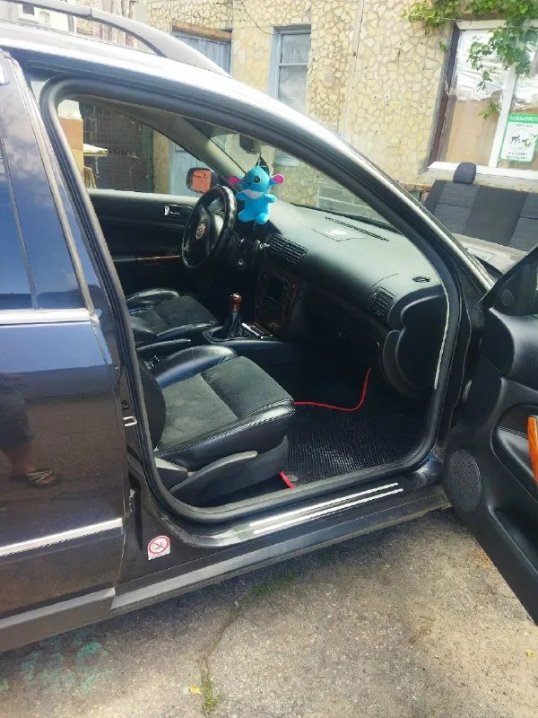 Продам volkswagen б5+ универсал 2005г, мотор 2.5 tdi, полностью обслужен, новые гбц, клапана, распредвалы, топливная обслужена, новые стартер, генератор, ремни и ролики новая ходовая. Машина без вложений вообще, дорогая тонировка, салон кожа алькантара, климат, круиз, датчик дождя, подогрев лобового и зеркал, люк работает во всех положениях, резина диски новые. Расхол город 8л трасса 5л, по машине очень много сделано и вложенно все расскажу при встрече или по телефону, цена 900000т с небольшим торгом, вложенно около 500т в ремонт, продажа не спешная т+79494133020 донецк, могу скинуть видео обзор
📞 Звоните: +7(949)4133020 - фотография - 6