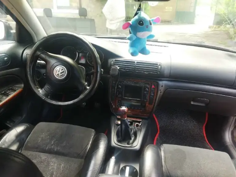 Продам volkswagen б5+ универсал 2005г, мотор 2.5 tdi, полностью обслужен, новые гбц, клапана, распредвалы, топливная обслужена, новые стартер, генератор, ремни и ролики новая ходовая. Машина без вложений вообще, дорогая тонировка, салон кожа алькантара, климат, круиз, датчик дождя, подогрев лобового и зеркал, люк работает во всех положениях, резина диски новые. Расхол город 8л трасса 5л, по машине очень много сделано и вложенно все расскажу при встрече или по телефону, цена 900000т с небольшим торгом, вложенно около 500т в ремонт, продажа не спешная т+79494133020 донецк, могу скинуть видео обзор
📞 Звоните: +7(949)4133020 - фотография - 9