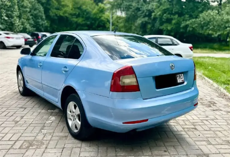 🔥🔥🔥610.000Руб. 🔥🔥🔥
Срочно срочно срочно🆘🧨🆘
Skoda octavia a5 рейсталинг.2011год.1.6mpi автомат.
Пробег 210
Авто в отличном состоянии вложений не требует не каких. Кузов как на фото без гнили и ржавчины. Свеже покрашен чисто косметика. Мотор 1.6 mpi самый обычный работает отлично не дымит не троит тянет супер. Коробка обычный автомат айсин 6ст. Тоже работает без проблем. Ходовая в полном порядке. Салон чистый и ухоженный. Богатая комплектация:есть все необходимое для комфортной езды. Климат-контроль работает в обе стороны и холодит отлично и греет. Документы в полном порядке на 180 учете. Тех. Осмотр есть. Переоформить можно хоть сразу. Любое переоформление. Осмотр донецк.
+79499826417
+79497946634 Телеграмм
📞 🇷🇺 Звоните: +79499826417 - фотография - 4