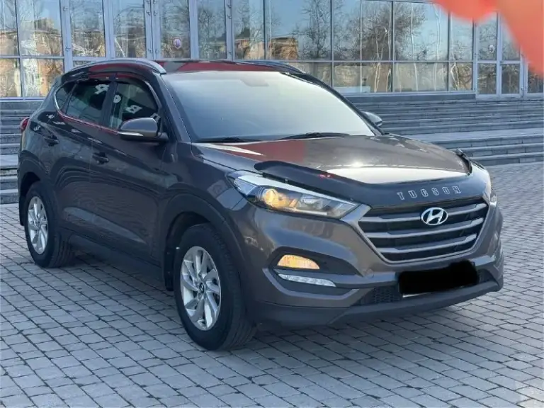 Hyundai tucson официал
Передний привод,
2018 Год
Двигатель 2.0 бензин
Коробка автомат
Пробег 123 тыс. Км
Автомобиль в отличном состоянии,
Кузов без дтп, весь в заводском окрасе
Вообщем автомобиль весь обслужен,
И вложения не какого не требует от слова совсем !!!
Хорошая комплектация,
Бесключевой доступ, (start-stop)
Климат контроль,
Круиз контроль,
Датчики света, и дождя,
Подогрев руля, всех сидений,
Подогревы зеркал, стекл,
Большой монитор с камерой заднего вида и навигация.
Сигнализация с обратной связью и авто запуск.
На смс не отвечаю все звонки по телефону.     
Пгт володарское.
+79497142206.
📲 Tg: ваня
📞 Звоните: +7(949)7142206 - фотография - 2