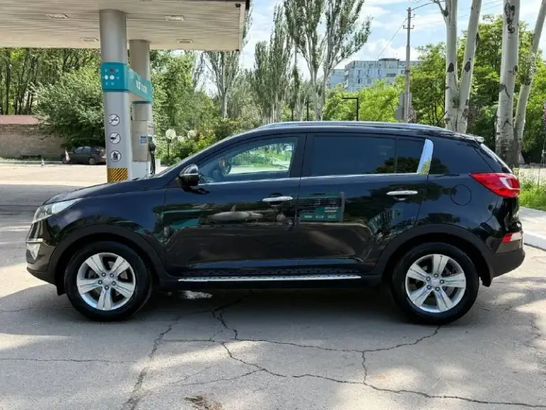 Продам kia sportage
2.0 Бензин
Год выпуска 2013
Состояние идеальное.
Без вмятин царапин
И рыжиков
Сервисные книги.
В родном окрасе
Вложений не требует!
Любое оформление!
Салон не затертый не порваный
Авто полностью обслужена до мелочей
Работает ровно.
Коробка переключает идеально
Климат контроль работает
Все жидкости заменены!
Стекла все родные
Каждая кнопка работает)
Цена 1.290₽
+7-949-794-46-27
Остольные вопросы по телефону
Звоните в любое время.
📲 Tg: евгений
📞 Звоните: +7(949)7944627 - фотография - 4