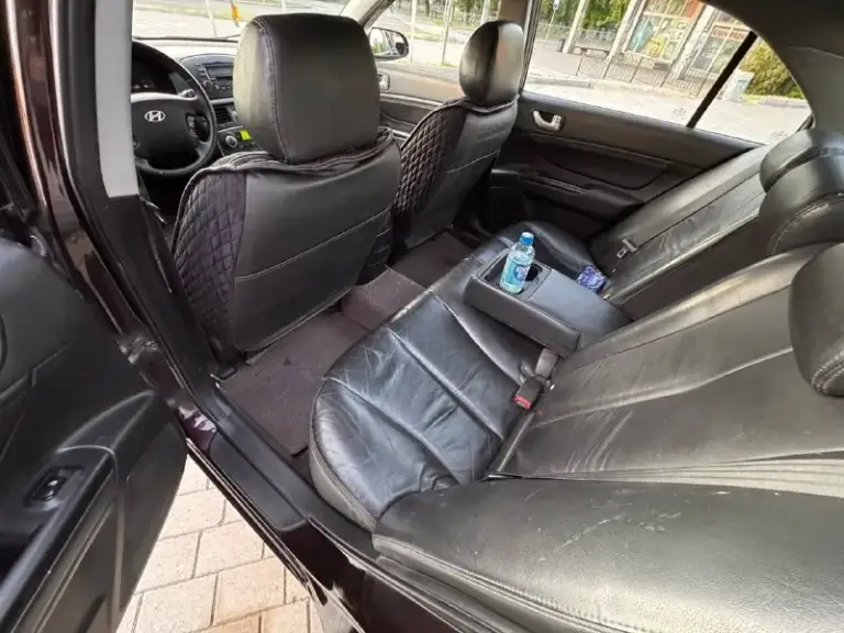 Продам hyundai sonata hf
2.4 Бензин
Автомат
Год выпуска 2007
Состояние идеальное.
Без рыжиков
Сколов и прочего
Сервисные книги.
Вложений не требует!
2 Владельца за все время!
Любое оформление!
Салон не затертый не порваный
Резина хорошая
Диски r17
2 Комплекта колес
Авто полностью обслужена до мелочей
Мотор работает ровно.
Коробка переключает идеально
Максимальная комплектация
Датчик света датчик дождя
Мульти руль
Подогрев сидений
Все жидкости заменены!
Стекла все родные
Каждая кнопка работает)
Цена 640-000₽
+7-949-794-46-27
Остольные вопросы по телефону
Звоните в любое время. - фотография - 9