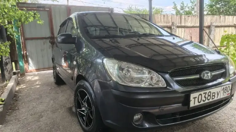 Продается хюндай гетц hyundai getz
Цена 450.000₽ без торга!!!
Год выпуска: 2008г
Кпп : автомат
Двигатель: 1.4
Драйв мод: есть
Находится: донецкая обл. Г. Харцызск
Пробег: 200.000 (точнее на фото видно)
Подробнее о машине: неприхотливая и очень экономичная для своих возможностей машина, детали не дорогие расход детский 5-6.5л/100км (в зависимости от стиля езды). Поменяны расходники, ходовка на 5+, работа движка на 5+, работа акпп на 5+, кузов на 5+ не тянет так как есть свои жизненные коцки, но главное что ржавчины нет и весь металл целый и родной поэтому 5 заслуживает, в салоне новые ухоженые блестящие красивые черные чехлы и установлена магнитолка-планшет китайская весь пластик целый ничего не побито не пошкрябано не поцарапано. Так что в среднем машинка на 5 баллов из 5+.
По договоренности могу подъехать к вам посмотрите автомобиль по поводу каких-то деталей пишите в лс или звоните по номеру телефона или в max +79495231743 - фотография - 2