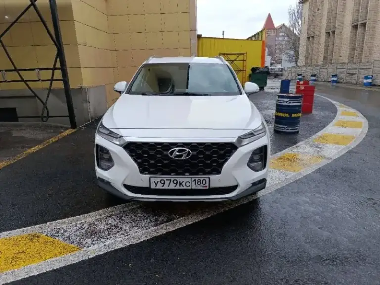 Продам автомобиль hyundai santa fe 2019 года.
Машина ухоженная, не пригон, официальная. Два ключа, сервисная книга. Не битая, не крашеная.
Комплектация: "family"
Кожаный салон, обогрев передних сидений, руля и боковых зеркал, двухзонный климат-контроль, круиз-контроль, мультимедиа (android auto, apple carplay), камера заднего вида, электро-ручник, парктроники (перед, зад), датчики давления в колесах, света и дождя, бесключевой доступ, start/stop, помощь при спуске. Установлена хорошая сигнализация pandora.
2.4, Автомат и полный привод. 134 000 км родного пробега.
Готов на любые проверки.
Цена: 2 850 000 ₽, торг у авто.
+7(949)-385-12-95
Полный бак бензина в подарок
📲 Tg: @ziko_lini
📞 Звоните: +7(949)3851295 - фотография - 1