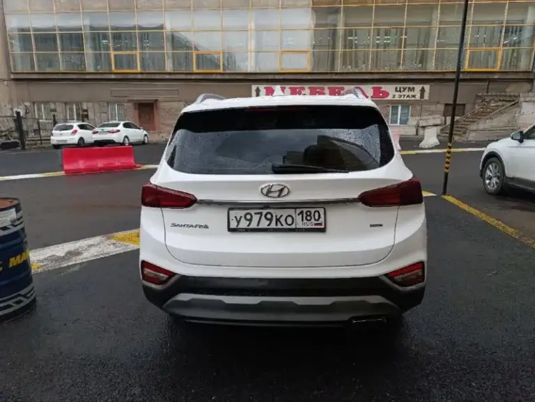 Продам автомобиль hyundai santa fe 2019 года.
Машина ухоженная, не пригон, официальная. Два ключа, сервисная книга. Не битая, не крашеная.
Комплектация: "family"
Кожаный салон, обогрев передних сидений, руля и боковых зеркал, двухзонный климат-контроль, круиз-контроль, мультимедиа (android auto, apple carplay), камера заднего вида, электро-ручник, парктроники (перед, зад), датчики давления в колесах, света и дождя, бесключевой доступ, start/stop, помощь при спуске. Установлена хорошая сигнализация pandora.
2.4, Автомат и полный привод. 134 000 км родного пробега.
Готов на любые проверки.
Цена: 2 850 000 ₽, торг у авто.
+7(949)-385-12-95
Полный бак бензина в подарок
📲 Tg: @ziko_lini
📞 Звоните: +7(949)3851295 - фотография - 4