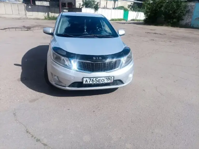 Продам kia рио/ kia rio 3 поколения 2013г. Комплектация: подогрев сидений, обогрев зеркал и дворников, новая мультимедийная система 9' ( штатную отдам в подарок), 2 комплекта свежей резины, есть регистратор и камера заднего вида, кондиционер. Машина обслужена и не нуждается в ремонте, сел и поехал. Едит бодро, нареканий по мотору нет. Владею 2 года, продажа от собственника. Цена 840 000 руб. Торг у капота. +7 949 076 16 82
📞 Звоните: +7(949)0761682 - фотография - 2
