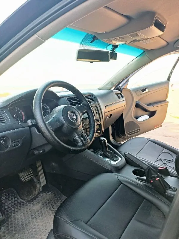 Продается отличный автомобиль
Volkswagen jetta 2014 год, рестайлинг 6, двигатель 1,6 коробка автомат. Пробег 180 т. 1.300не большой торг на месте.
В родной краске, все в отличном состоянии, машина ухожена во всем, кожаный салон, кондиционер, оригинал птс, оформлена на 180 регион.
Продажа срочная. Авто в мариуполе
Обращаться по телефону
+79499717706
+79496355191
📞 Звоните: +7(949)9717706 - фотография - 2