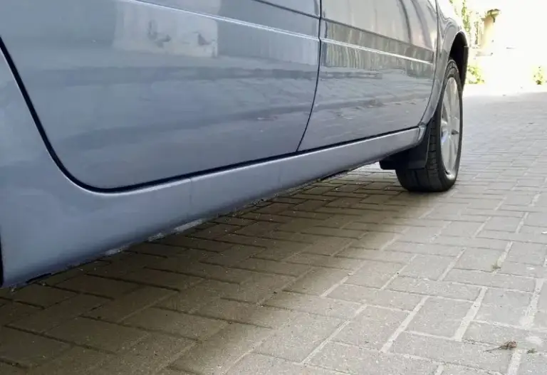 Продаётся автомобиль lada kalina 2008 года выпуска. Авто находится в отличном состоянии. Пробег составляет 113 000 км, является действительным. Автомобиль не участвовал в дорожно-транспортных происшествиях. Техническое состояние отличное; двигатель объёмом 1.6 литра, 8 клапанов, работает исправно. Комплектация включает электроусилитель рулевого управления. Состояние кузова соответствует предоставленным изображениям; коррозия отсутствует. Пороги, днище и арки находятся в отличном состоянии. Готов к проведению любых проверок. Юридически чистый автомобиль, технический осмотр пройден. Город донецк. Стоимость: 310 000 рублей. Торг уместен. Контактный телефон: +79495097888. - фотография - 7