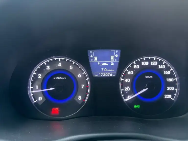 Продам hyundai accent(solaris) 2012 года, объем 1,6, коробка передач механика.
Машина в отличном состоянии, покупалась в салоне в 2012 году, с тех пор в одних руках. Поставлена на российский учёт. Без каких либо ограничений
✅Пробег 173 000 км
Комплектация:
1️⃣Кондиционер
2️⃣Подогрев передних сидений
3️⃣4 Электроподъемника окон
4️⃣Мультируль
5️⃣Обогрев заднего стекла, зоны дворников, обогрев зеркал заднего вида
6️⃣Электрорегулировка зеркал
💵Цена 840 000+торг
Все вопросы по телефону: +7 (949) 378-96-84 сергей
📞 Звоните: +7(949)3789684 - фотография - 8