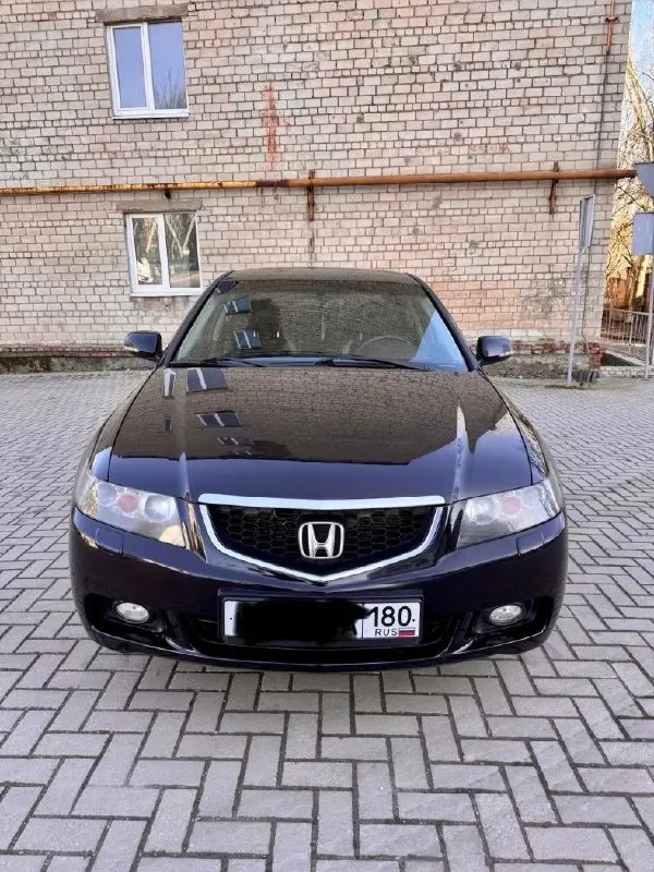 Продам honda accord vii, я — хозяин, владею с 2021 года.
Цена: 890 000 руб. Возможен небольшой торг при осмотре.
Основные характеристики:
Год выпуска: 2005;
Двигатель: 2,0 л (155 л.  С. );
Трансмиссия: акпп;
Пробег: 285 500 км;
Топливо: бензин/газ (гбо 4‑го поколения, вписано в стс);
Один владелец в птс.
Состояние:
Кузов в хорошем состоянии, полтора года назад проведена антикоррозийная обработка;
Чистый и аккуратный салон (в машине не курили);
Двигатель работает ровно, акпп переключает плавно;
Регулярное то (сервисная история — по запросу).
В подарок отдам комплект почти новой летней резины, проехала не более 2 000 км.
Г.  Донецк.
+7 949 641‑56‑10 - фотография - 1