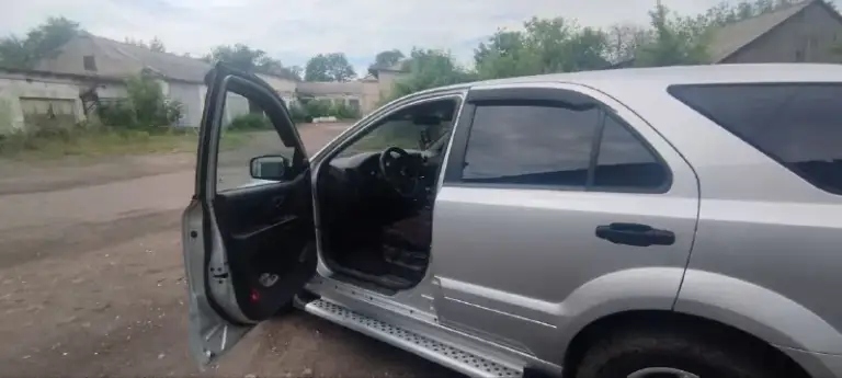 Продам kia sorento bl 2.5 diesel 📅 год выпуска: 2007 📍 пробег: 170 000 км ⚙️ коробка передач: механическая 🚙 полный привод (4×4) ✅ автомобиль в хорошем состоянии ✅ вложений не требует ✅ новая летняя резина 💰 цена: 1 000 000 рублей 🤝 торг у капота 📍 осмотр: горловка 📞 : +7 (949) 364-51-03 👤 александр
📞 Звоните: +7(949)3645103 - фотография - 4