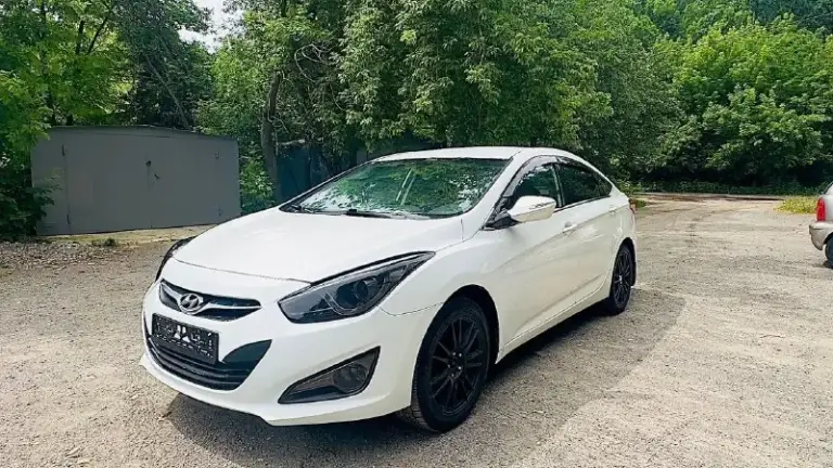 Hyundai i40, 2013г, 2.0 бензин, коробка автомат
Пробег 172000км, состояние без вложений
Новые колодки, стойки, пружины, обслужен мотор, поменяны масла, сел и поехал
Установлена камера и видео регистратор
Документы в порядке, техосмотр есть
Цена: 880.000₽
Возможна продажа в кредит, при наличии официального дохода от 30тыс. ₽
Тел: +79493145540 - фотография - 2
