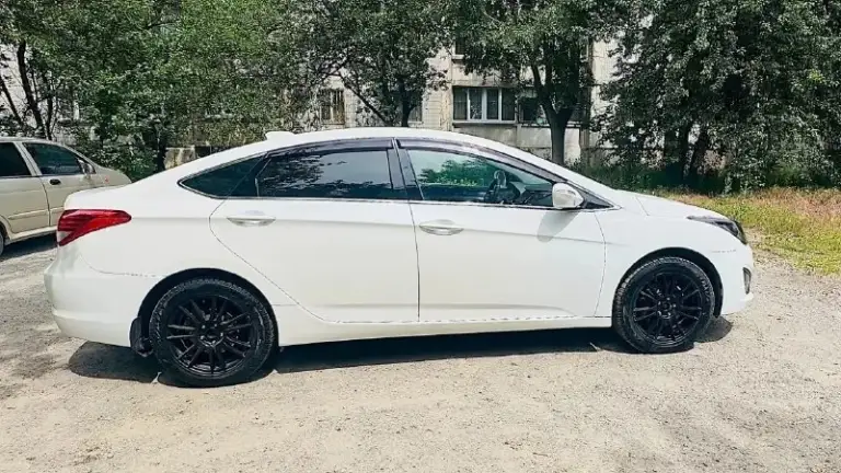 Hyundai i40, 2013г, 2.0 бензин, коробка автомат
Пробег 172000км, состояние без вложений
Новые колодки, стойки, пружины, обслужен мотор, поменяны масла, сел и поехал
Установлена камера и видео регистратор
Документы в порядке, техосмотр есть
Цена: 880.000₽
Возможна продажа в кредит, при наличии официального дохода от 30тыс. ₽
Тел: +79493145540 - фотография - 4