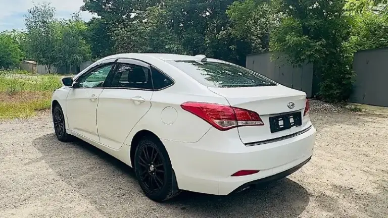 Hyundai i40, 2013г, 2.0 бензин, коробка автомат
Пробег 172000км, состояние без вложений
Новые колодки, стойки, пружины, обслужен мотор, поменяны масла, сел и поехал
Установлена камера и видео регистратор
Документы в порядке, техосмотр есть
Цена: 880.000₽
Возможна продажа в кредит, при наличии официального дохода от 30тыс. ₽
Тел: +79493145540 - фотография - 6