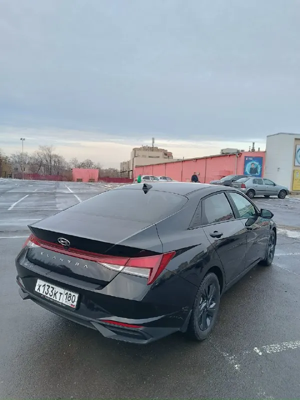 Продам🚗 hyundai elantra 2022 г 2литра 150 л. С. , 💥пробег 32 000км 💥птс: оригинал 💥владельцев по птс: 1 🔥цена 2 000 000₽ обмен: не интересует; самый простой надёжный 8-ми ступенчатый автомат aisin, пробег оригинальный, в отличном состоянии, и в хорошей комплектации, вложений не требует от слова совсем!!! Любые проверки. По комплектации: заводской gps-навигатор, бесключевой доступ, система старт-стоп, автозапуск, двухзонный климат контроль, круиз контроль, «беспроводной карплей», андроид авто, заводской навигатор, юсб, блютуз, датчик дождя, датчик света, автозатемнение зеркала заднего вида, обогрев сидений, боковых зеркал, электроручник, камера заднего вида. 💥осмотр г. Донецк по всем вопросам в л/с или по тел: +79493413480
📞 Звоните: +7(949)3413480 - фотография - 2