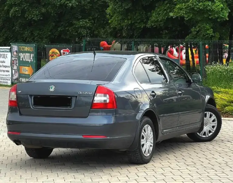 Продам легендарную skoda октавия а5 рестайлинг 2010 год в хорошем состоянии без дтп мотор не бемит не троит масло не расходует кпп на 5+ ходовая отлично салон ухожен два комплекта ключей хорошая музыка леды кондиционер работает авто тека зеленая остальные вопросы по телефону+79495209525 цена 900 тыс. Реальному клиенту торг
📞 Звоните: +7(949)5209525 - фотография - 3
