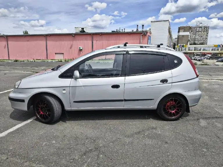 Автор: продам chevrolet rezzo 2006г. Выпуска 1.6 коробка механика, четыре стеклоподъёмника, кондиционер, регулировка руля по высоте, подушки безопасности водителя и переднего пассажира и боковые в передних сидений, 2din магнитола, камера заднего вида, усилитель на колонки хорошие динамики, два комплекта колес, лето 16 на дисках, зима 15 на штампах также есть к ним колпаки, пробег 281337 по машине есть коцки от времени не гнилая, машина каждый день на ходу. Цена 550000 хороший торг у капота. +79494383408 донецк наш канал вк [ !!!наш телеграм канал [ бесплатное размещение за репост!!! Мы в мах [
📞 Звоните: +7(949)4383408 - фотография - 1