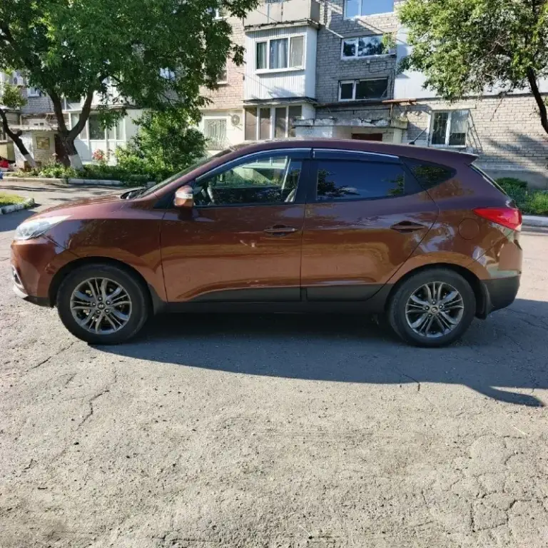 Продам автомобиль хëндай ix35. Год выпуска 2014 куплен в 2015 есть подтверждающие документы. Недавно установлен новый двигатель ( не контрактный). 2.0 бензин автомобиль в хорошем состоянии, подогрев передних и задних сидений, двухзонный климат контроль, акпп цена 1🍋400тыс, хороший тог. Город макеевка +79494056979 дмитрий или в лс.
📞 Звоните: +7(949)4056979 - фотография - 3