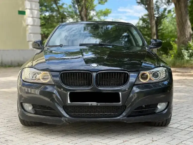 Bmw e90 325i 2008 год рестайлинг полный привод
Мотор 2.5 работает отлично. Пробег 233 тыс км. Кузов в родной краске. Все стекла родные.
Комплектация: передние и задние парктроники, подогрев передних сидений и руля, дачки света и дождя, электро-регулировка передних сидений.
Из недавнего поменяно: радиатор, колодки, вакумный насос, помпа.
По документам все в порядке полное переоформление.
Цена: 990 тыс
+79495064409
Все вопросы по телефону. Звоните в любое время
В лс могу скинуть видео-обзор или доп фото.
📞 🇷🇺 Звоните: +79495064409 - фотография - 1