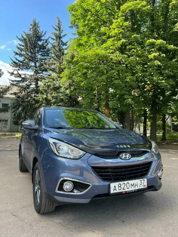 Hyundai ix 35 2013 год (рестайлинг) мотор 2.0 бензин. Коробка автомат пробег 160 тысяч! Машина вся в родном окрасе! В отличном состоянии, обслужен. Двигатель работает идеально без посторонних звуков (после капитального ремонта) коробка переключает отлично ходовая отличная хорошая комплектация:кожаный салон, климат контроль, подогрев всех сидений, эл зеркала с складыванием, парктроники, камера заднего вида, обогрев лобового и заднего стекла, дачтики света и дождя, еще много чего. Вложений не требует от слова со всем! Цена 1.480тыс. ₽ небольшой торг! +79493995932
📞 Звоните: +7(949)3995932 - фотография - 2