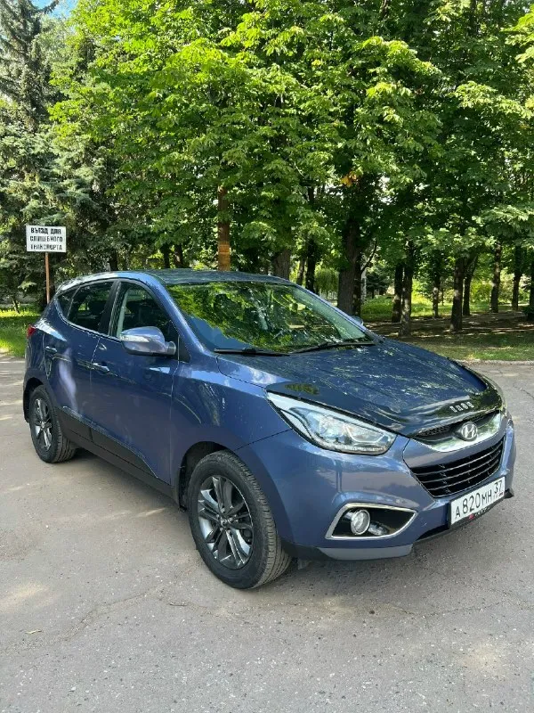 Hyundai ix 35 2013 год (рестайлинг) мотор 2.0 бензин. Коробка автомат пробег 160 тысяч! Машина вся в родном окрасе! В отличном состоянии, обслужен. Двигатель работает идеально без посторонних звуков (после капитального ремонта) коробка переключает отлично ходовая отличная хорошая комплектация:кожаный салон, климат контроль, подогрев всех сидений, эл зеркала с складыванием, парктроники, камера заднего вида, обогрев лобового и заднего стекла, дачтики света и дождя, еще много чего. Вложений не требует от слова со всем! Цена 1.480тыс. ₽ небольшой торг! +79493995932
📞 Звоните: +7(949)3995932 - фотография - 6
