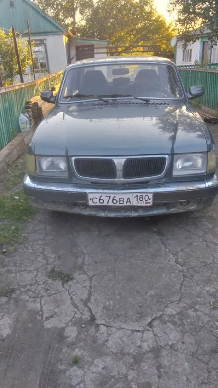 Волга, 3110, доки в порядке, 180 регион, машина на ходу, но требует внимания. Продаю по цене запчастей, установленных на неё.
1. Поменяна поршневая группа-цеоиндры, поршни, кольца
2. Новая голова в сборе
3. Радиатор охлаждения(медный, трёх рядный)
4. Радиатор печки(медный)
5. Вакуумной
6. Генератор(совдеп, но новый)
7. Кардан
8. Ручка к/п
9. Помпа, термостат и патрубки
10. Отдам в коробке новый главный тормозной цилиндр
11. Менялась катушка зажигания(трамблер)
12. На крыше хороший багажник
13. Новые пружины под капот.
Стоит летняя резина в нормальном состоянии, отдам зимнюю на дисках(два норм, два подубитые). Аккумулятор живой. В баке литров 20 бензина. Коробка гудит, выбивает 4ю передачу, но машина едет и довезет куда надо. На ходу каждый день. Салон не убитый. Все двери открываются. Хозяин. Любое переоформление или просто снятие с учёта. +79497954560 - фотография - 1