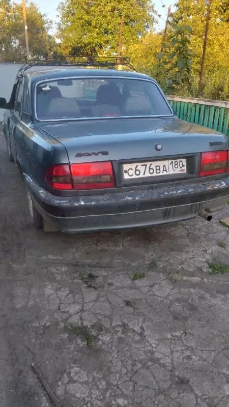 Волга, 3110, доки в порядке, 180 регион, машина на ходу, но требует внимания. Продаю по цене запчастей, установленных на неё.
1. Поменяна поршневая группа-цеоиндры, поршни, кольца
2. Новая голова в сборе
3. Радиатор охлаждения(медный, трёх рядный)
4. Радиатор печки(медный)
5. Вакуумной
6. Генератор(совдеп, но новый)
7. Кардан
8. Ручка к/п
9. Помпа, термостат и патрубки
10. Отдам в коробке новый главный тормозной цилиндр
11. Менялась катушка зажигания(трамблер)
12. На крыше хороший багажник
13. Новые пружины под капот.
Стоит летняя резина в нормальном состоянии, отдам зимнюю на дисках(два норм, два подубитые). Аккумулятор живой. В баке литров 20 бензина. Коробка гудит, выбивает 4ю передачу, но машина едет и довезет куда надо. На ходу каждый день. Салон не убитый. Все двери открываются. Хозяин. Любое переоформление или просто снятие с учёта. +79497954560 - фотография - 2