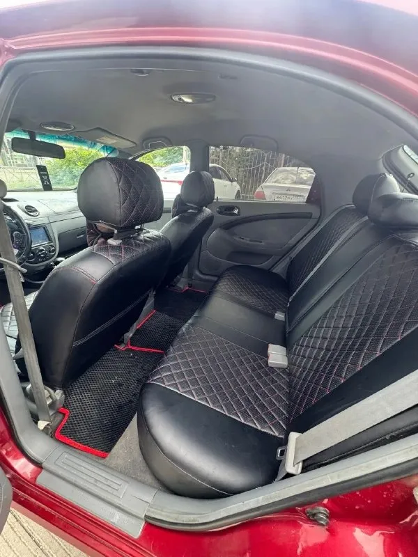 Chevrolet lacetti 1.6 at 2007 — настоящий живой кореец в отличном состоянии! С гбо который вписан в птс!

Продам chevrolet lacetti 1.6 на автомате, 2007 года.
Автомобиль полностью в родном заводском окрасе — без перекрасов, без скрытых ремонтов. Родные заводские зазоры, кузов сохранился очень достойно. Дно и пороги в идеальном состоянии — таких экземпляров осталось единицы.

✅ Родной пробег 300 000 км, без скруток
✅ Чистый кореец
✅ Имеет три vin-кода
✅ Гбо установлено, вписано в птс(баллон на 60 литров) хватает на неделю активной езды
✅ Надёжный двигатель 1.6 работает ровно, как швейцарские часы
✅ Автомат работает отлично — без пинков, рывков и задержек
✅ Кондиционер морозит как надо ❄️ заправил на днях
✅ 4 Эл стеклоподъемника
✅ Новые фары и туманки, свет отличный
✅ Новая резина
✅ Красивые диски
✅ Эффектный вишнёвый цвет

✅Документы кристально чистые, штрафов, запретов нет, полное переоформление, тех осмотр пройден

Очень комфортный, неприхотливый
Машина в донецке, калининский район
+79499987030 - фотография - 9
