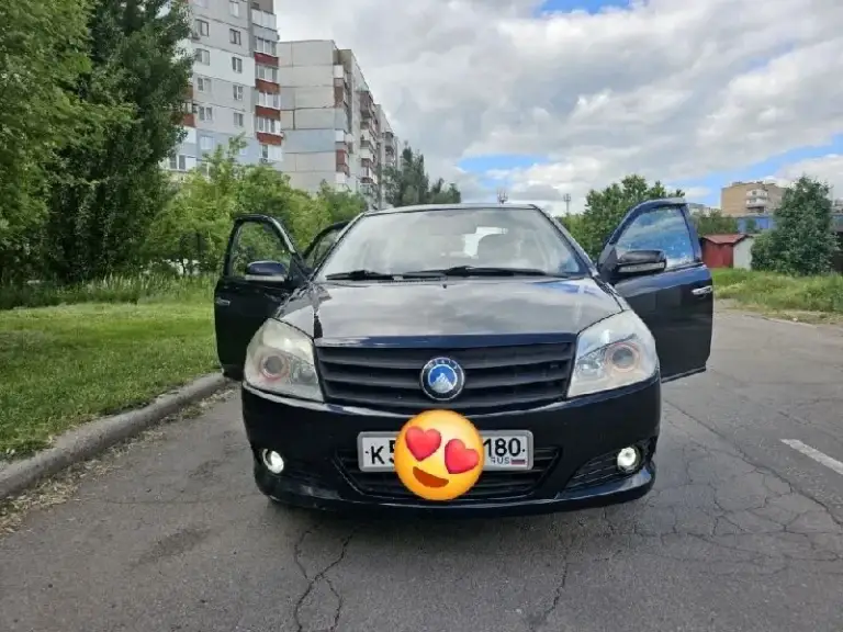 ​🚗 Продаётся geely mk (2013 год) - в отличном состоянии! ​📊 основные характеристики: ​📅 год выпуска: 2013 ​🛣️ пробег: 127 000 км ​⚙️ двигатель: 1.5 л / бензин (очень экономичный!) ​🕹️ коробка передач: механическая ​🎨 цвет: чёрный (выглядит строго и солидно) ​🚙 тип кузова: седан ​📝 описание автомобиля: ​продаю неприхотливый и надежный городской седан. Идеальный вариант как для начинающих водителей, так и в качестве рабочей машины на каждый день. Полноценный комфорт по цене автоваза! ​🔥 двигатель и коробка: мотор шепчет, работает ровно и тянет отлично. Расход топлива вас приятно удивит. Кпп переключается чётко, передачи не вылетают, хрустов нет. ​🛠️ ходовая часть: подвеска мягкая, отлично отрабатывает все неровности дороги. Никаких посторонних стуков и шумов при езде. ​✨ салон и кузов: кузов живой и ухоженный. Салон чистый, опрятный, внутри никогда не курили. ​📄 документы: полный комплект (стс, птс). Автомобиль юридически абсолютно чист - никаких штрафов, залогов или огран
📞 Звоните: +7(949)3199357 - фотография - 2